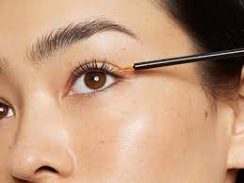 Best 10 Private Label Eyelash Serum Manufacturers For Wholesale Distribution