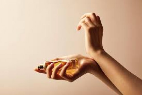 Cách tìm người mua và nhập khẩu nước hoa
