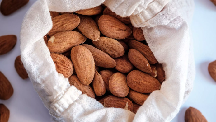 wholesale almonds in bulk